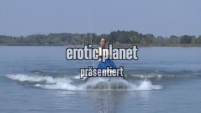 nutte auf boot gefickt - mandy bright