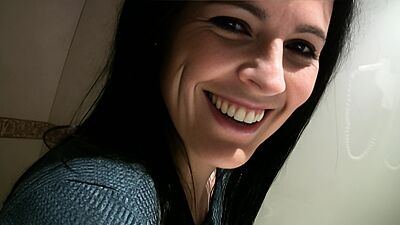 Having fun behind the scene in the bathroom with Montse Swinger