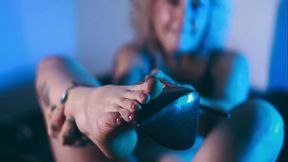 Gorgeous Marilou is Back to Evol Feet: Foot Worship and Hot Masturbation With The Queen
