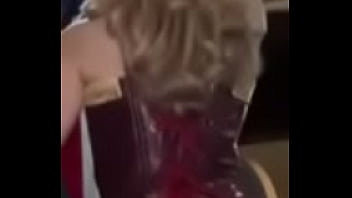 Karen Torres Tik Toker putita moviendo el culo