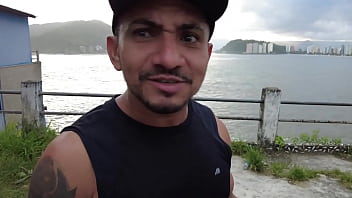 sa&iacute_ pra dar uma caminhada e acabou que transei com estranho que me abordou pra me xavecar - Com: Mr. Rola