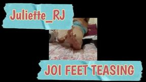 Juliette_RJ on a Sexy Feet tease in bed - NO PANTIES - BBW ASS - FOOT FETISH - JOI - THICK LEGS