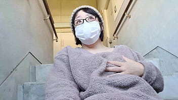 A married woman gets excited by outdoor masturbation：The full video is&rarr_https://www.xvideos.red/channels/aika-frau