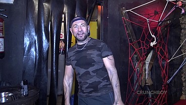 BAREBACK PORN IN CLUB CRUISING FROM BARCELONE WITH PORNSTARS