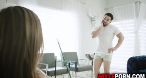 Lazy stepson gets a fuck reward from hot stepmom