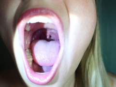 Sexy blonde chick solo masturbation