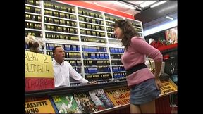 Deep anal penetration in vintage amateur Italian porn