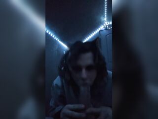 DeepThroating My Sex-toy