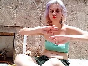 Stella Still no quintal dançando Paraguaio / Outdoor / Show of Bigtits