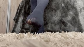 GIRL RIPPING HER SMELLY PANTYHOSE - MP4 Mobile Version