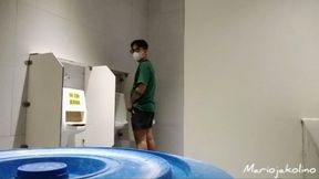 I masturbated in a CR at the mall request of a fan, my first time it was super risky