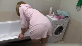 My sexy wife with a beautiful ass washes in the bath and masturbates, as always. PAWG. Amateur solo with a milf.