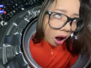 Velma Dinkley (Linda Clauss) es follada mientras esta atascada en la lavadora