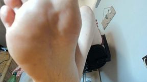 Enamel feet and soles dirty with dust 4K