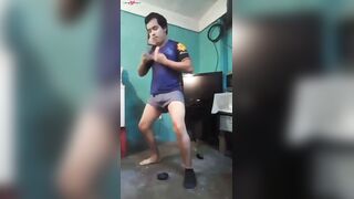 jesus en boxer jalandose el pene avienta semen #2