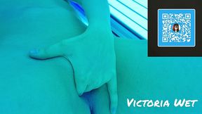 victoria wet - masturbation in the solarium