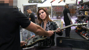 ”Pawnstar meets a rockstar - XXX Pawn”