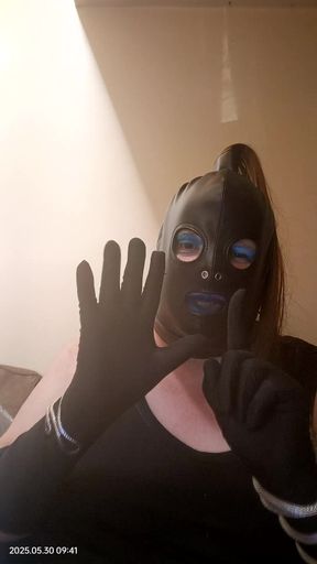 TV Talking Dirty About Men Wanking Over Her