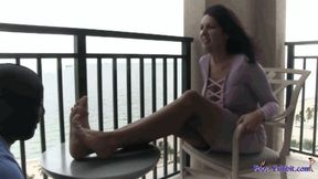 Worship my dirty feet on the beach WMV-1080