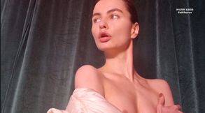KISS MY NECK