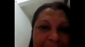 Novinho goza e deixa coroa com &aacute_gua na boca caiu na .net