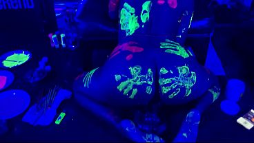 Petite Slut With A Wet Mouth &amp_ Pretty Toes Turns Into PiCOCKso When She Is Around Me