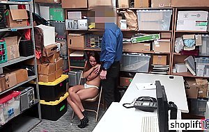Latina with nice ass used by a cop because of felony