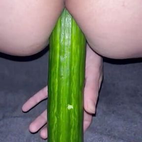 Short fun with my cucumber anal