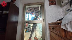 Watch coppiabollente7 as the Italian housewife gets a hot fuck while her cuckold courier is away