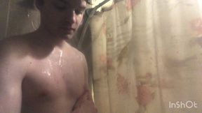 hoy shower session with niko springs