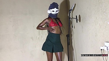 Mzansi ama2000 girl riding a dick