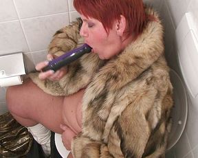 Annadevot - Filmed in a Fur Coat