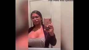 Sheila Ortega en el ba&ntilde_o del tren