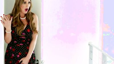 Hot Moms Play With Younger Girls