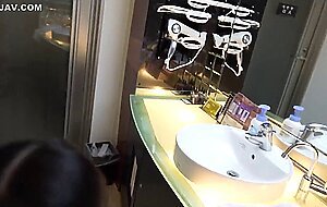 Face exposed when the amateur older sister took off her clothes it was amazing her big labia majora