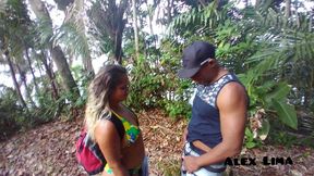 encontrei a safada - paty bumbum - na trilha e comi ela no mato