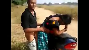 Desi Bhabhi Giving Blowjob &amp_ Fucked Doggy on Bike