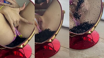 Rico squirt frente al espejito