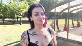 ”Vick, 25, goes to the main course!”