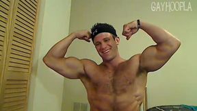 Muscular super-stud Cole Money jerking that big dick