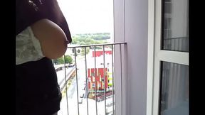 exhibe sur mon balcon