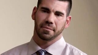 Muscle Daddy Fucks Twink's Ass in Raw Hardcore Action