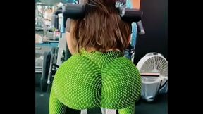 Leggins apretados mega culo