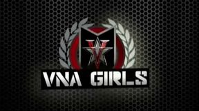 milf sara jay & bedeli buttland play with a long double-head dildo!