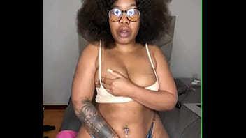 XOLI M