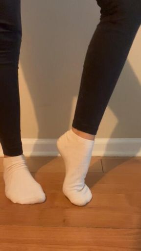 Gym socks off! My arches are dripping💦