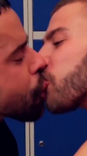 MENATPLAY - Manager Teddy Torres anal fucked by Diego Reyes