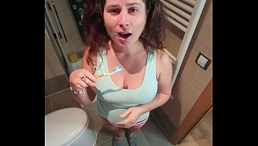Stupid Stepdaughter Brushes Her Teeth with Cum, Stepdaddy Cheated Her