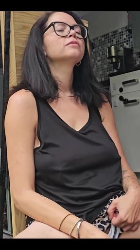 Vaping Talking and Play with My Pussy