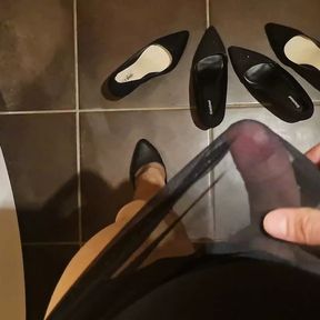 Cum in GF&#039;s High Heels while wearing pantyhose